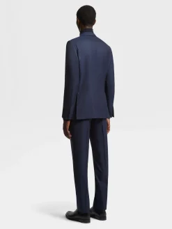Suits><noscript><img width=