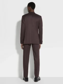Suits><noscript><img width=