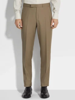 Suits><noscript><img width=