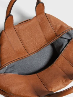 Resort Essentials|Travel In Style><noscript><img width=