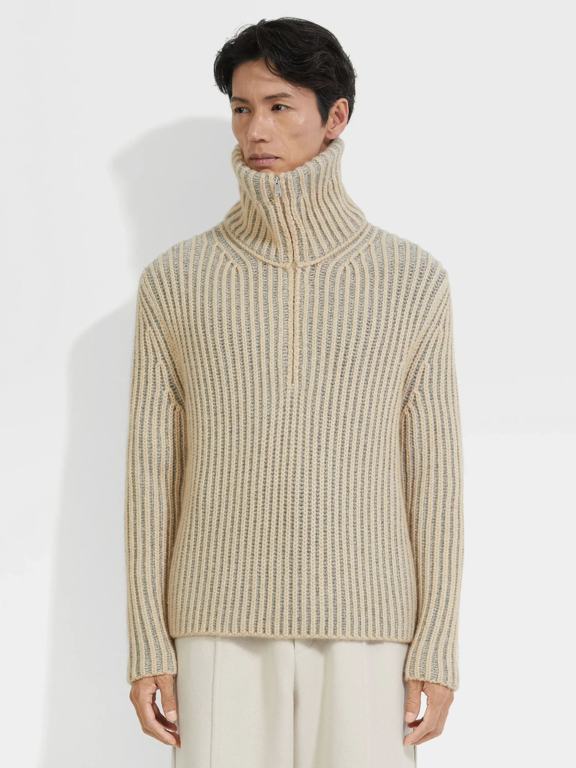 Sweaters>ZEGNA Light Beige and Grey Oasi Cashmere Turtleneck LightBeige/Grey