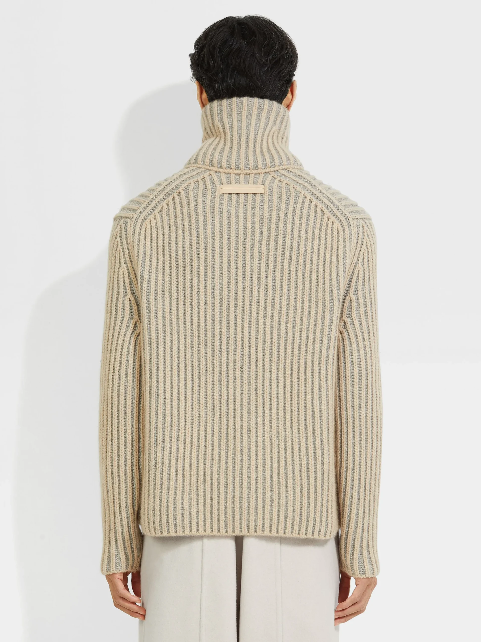 Sweaters>ZEGNA Light Beige and Grey Oasi Cashmere Turtleneck LightBeige/Grey