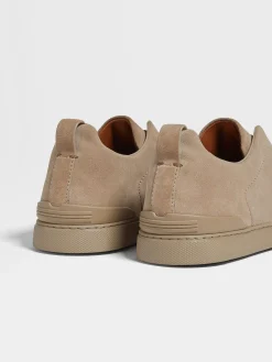 Travel In Style|Sneakers><noscript><img width=