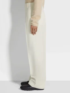Pants><noscript><img width=